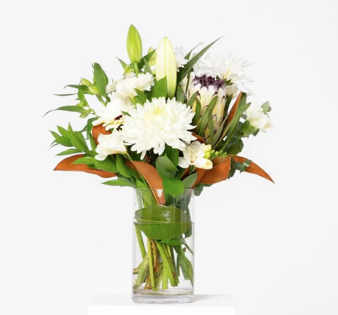 Seasonal Neutral Bouquet In Vase